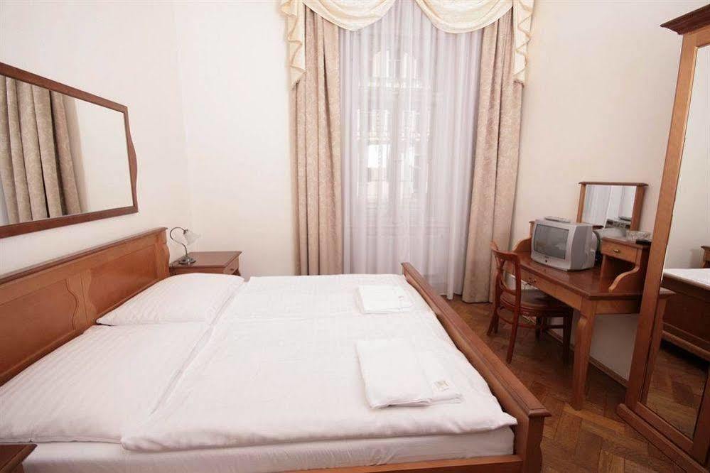 Otel Brezina 3*